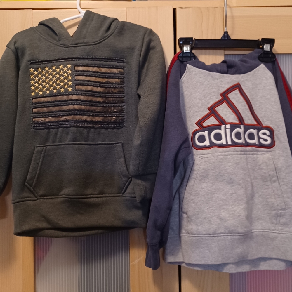 *Sm.Boys Sweatshirt Bundle* Preloved sz 4/5 Adidas & Mossy Oak